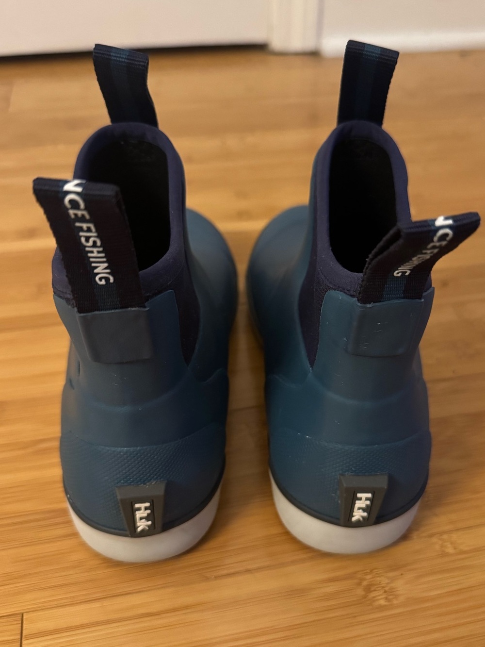 Women’s Rogue Wave Slip Ons - Picture 2 of 5